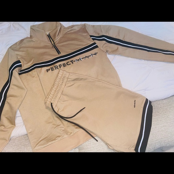 New Mens 2 Piece Outfit. Size Med. - Picture 2 of 3